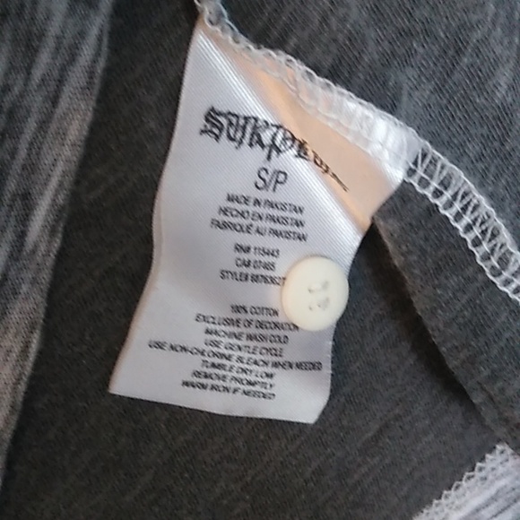 Surplus tee with pockets - Picture 3 of 3